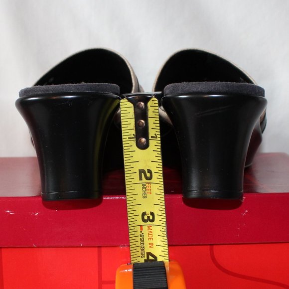 NIB Aerosoles Sea Squirt Black Tan Slides Sz 8M - Picture 6 of 9